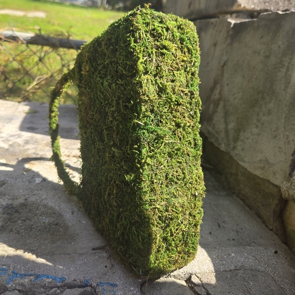 NWT 8.8" Decorative Moss Purse by Ashland - Picture 7 of 8